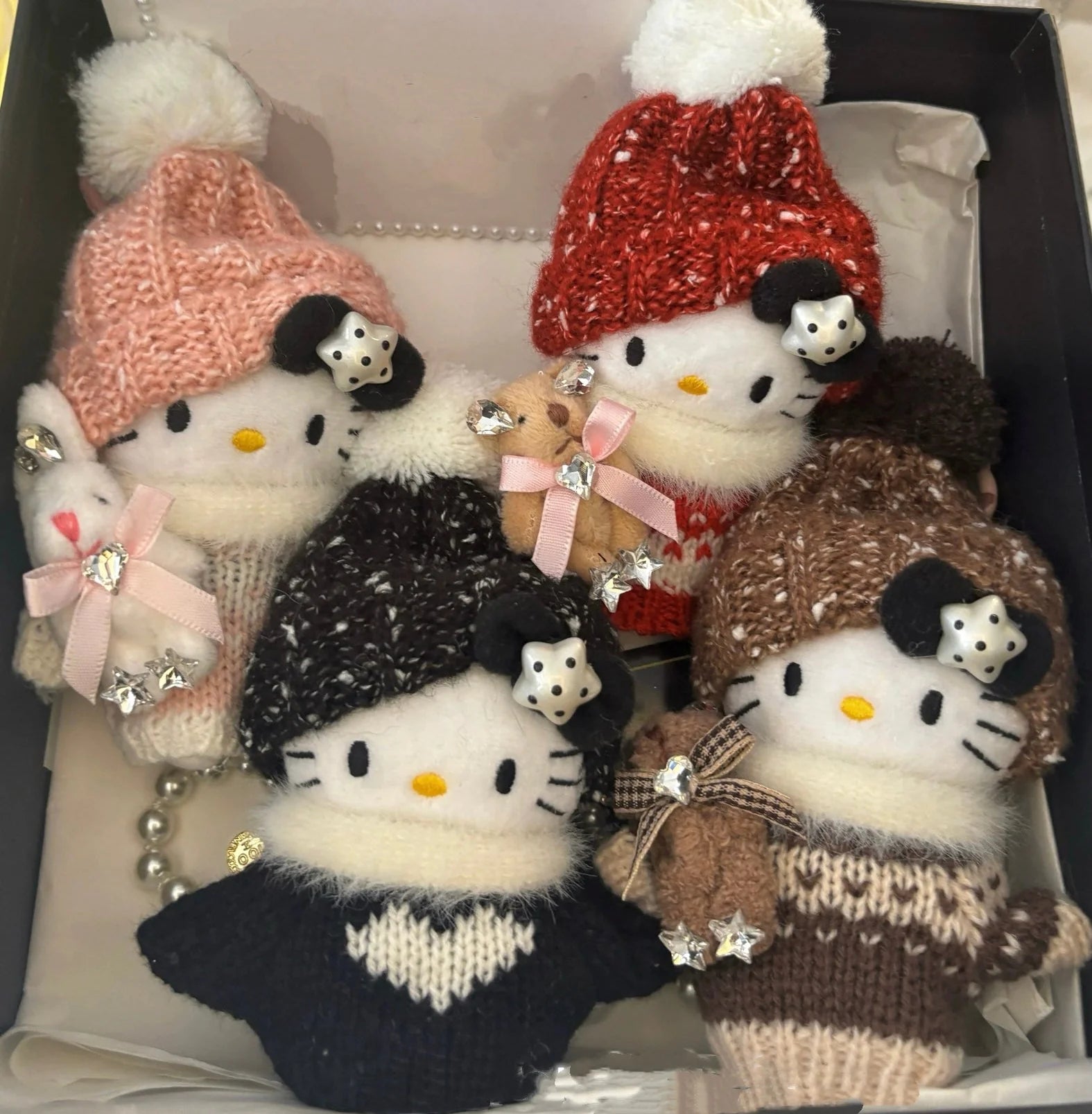 Hello Kitty 冬のストラップ　雪だるま Hello Kitty 冬のストラップ 雪だるま 2026年最新】ゆきだるまキティの