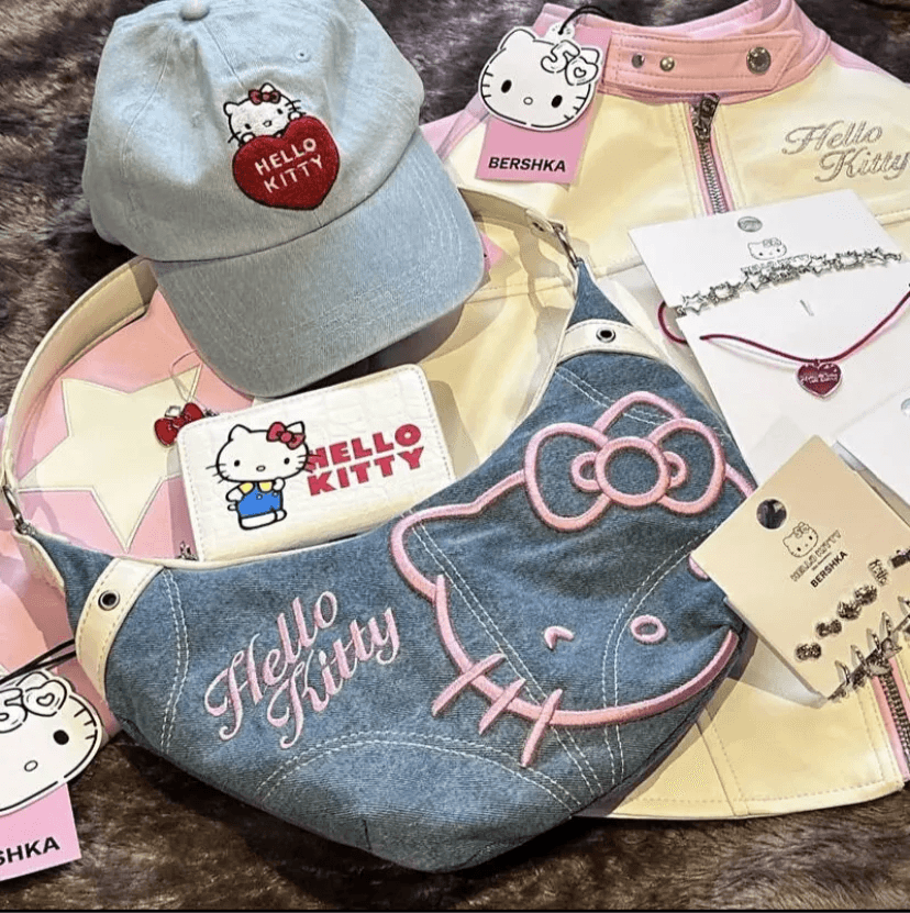 HelloKitty Jeans Embroidery Travel Bag - In Kawaii Shop <span style="background-color:rgb(246,247,248);color:rgb(28,30,33);"> HelloKitty Jeans Embroidery Travel Bag , Handbag , In Kawaii Shop , sanrio , www.inkawaiishop.com </span>