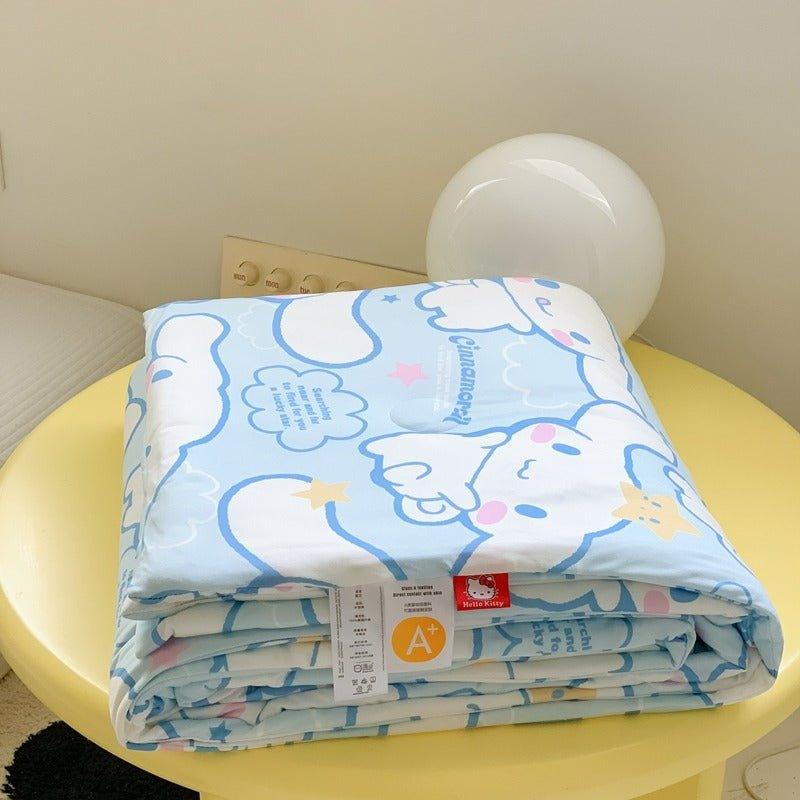 Cinnamoroll Summer Cool Blanket - In Kawaii Shop <span style="background-color:rgb(246,247,248);color:rgb(28,30,33);"> Cinnamoroll Summer Cool Blanket , Blanket , InKawaiiShop , sanrio , www.inkawaiishop.com </span>