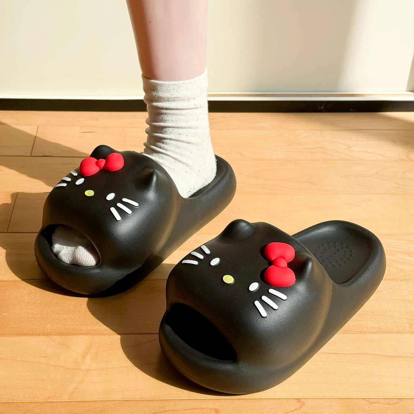 Hello Kitty 3D Bow Cloud Slippers