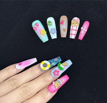 Hello Kitty Hawaii Beach Holiday Press-On Nail Set