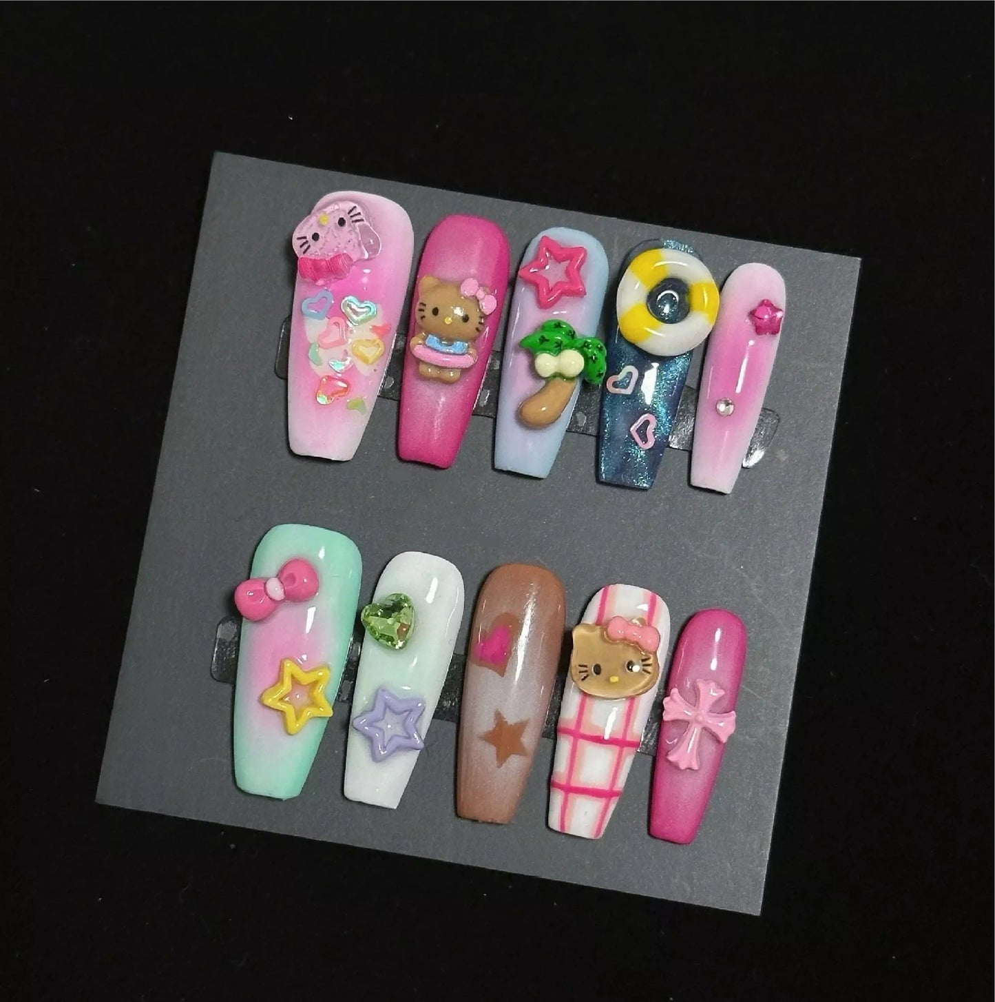 Hello Kitty Hawaii Beach Holiday Press-On Nail Set