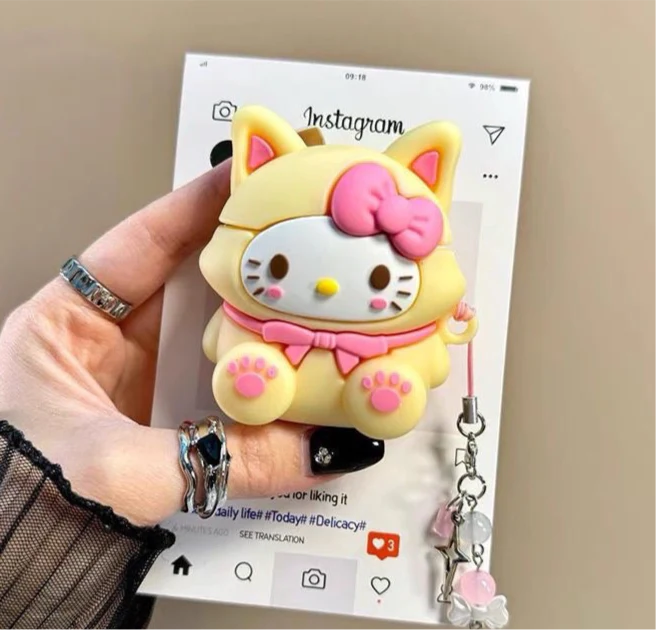 HelloKitty Cute Airpods Case With Charm