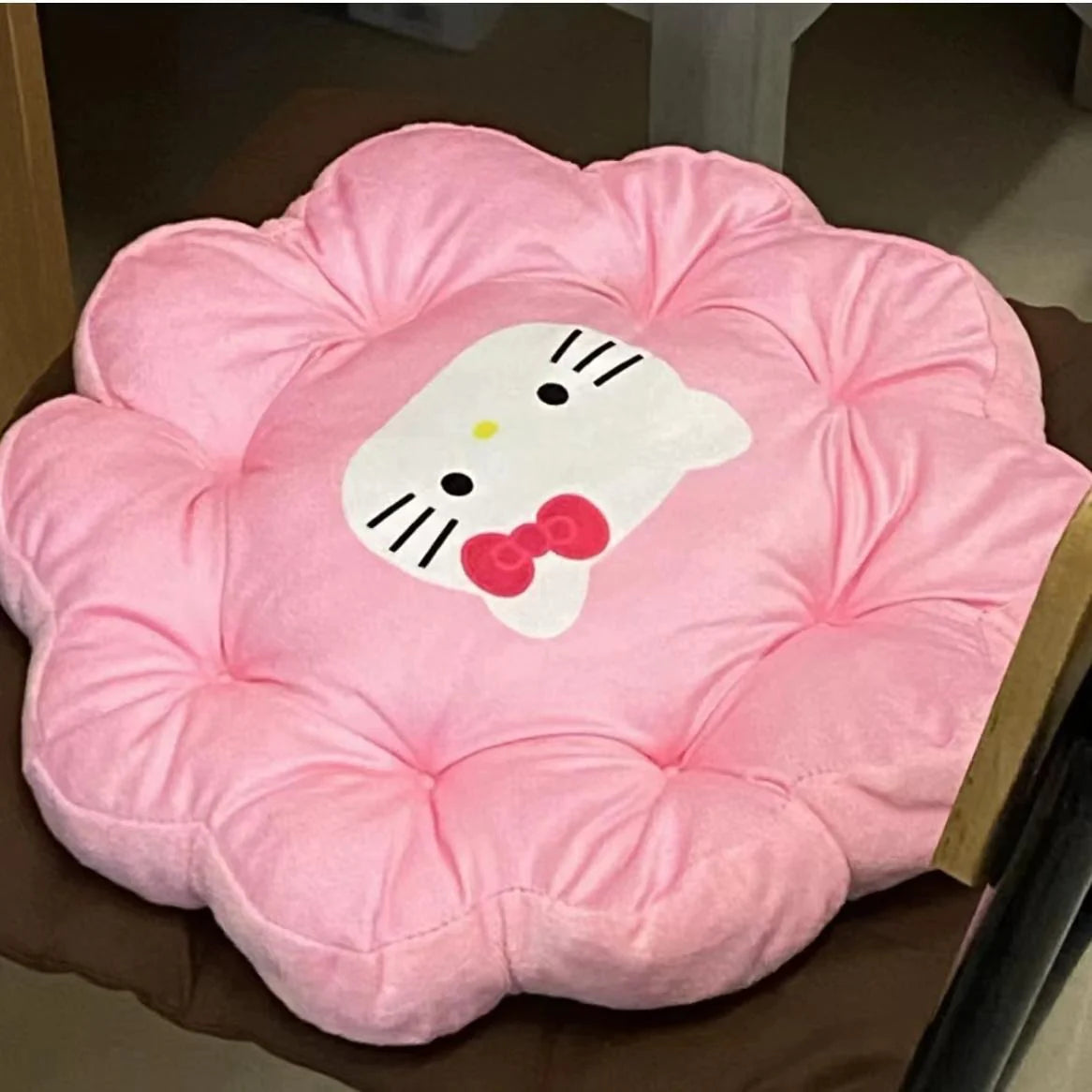 Hello Kitty Heart Round Cushion