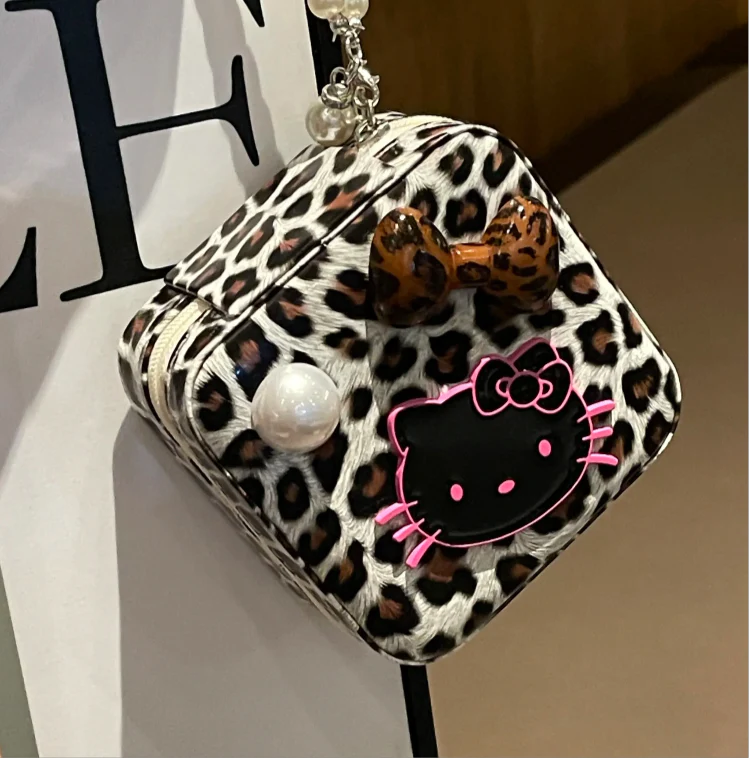 HelloKitty Leopard Print Jewelry Organizer