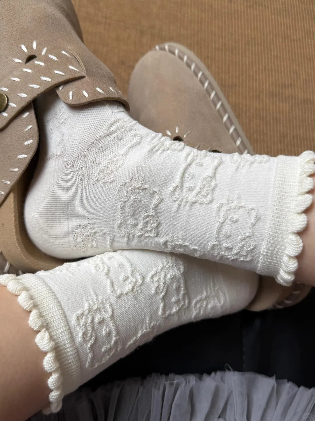 Embossed HK Lace Socks（Soft Cotton Mid-Calf Socks for Spring & Autumn）