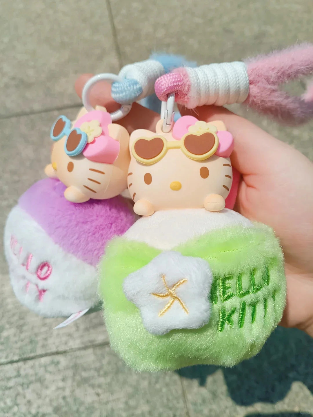 Hello Kitty Tropical Plush Keychain – Sun Activated Tanning Effect