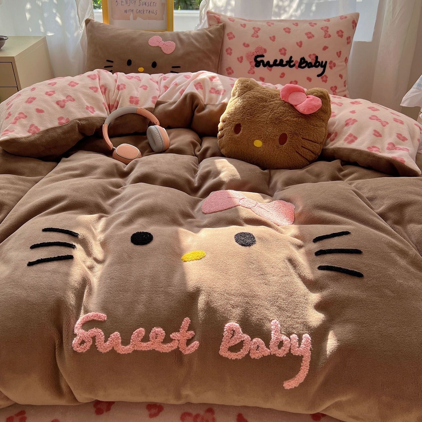 Hello Kitty Cozy Comfort Collection