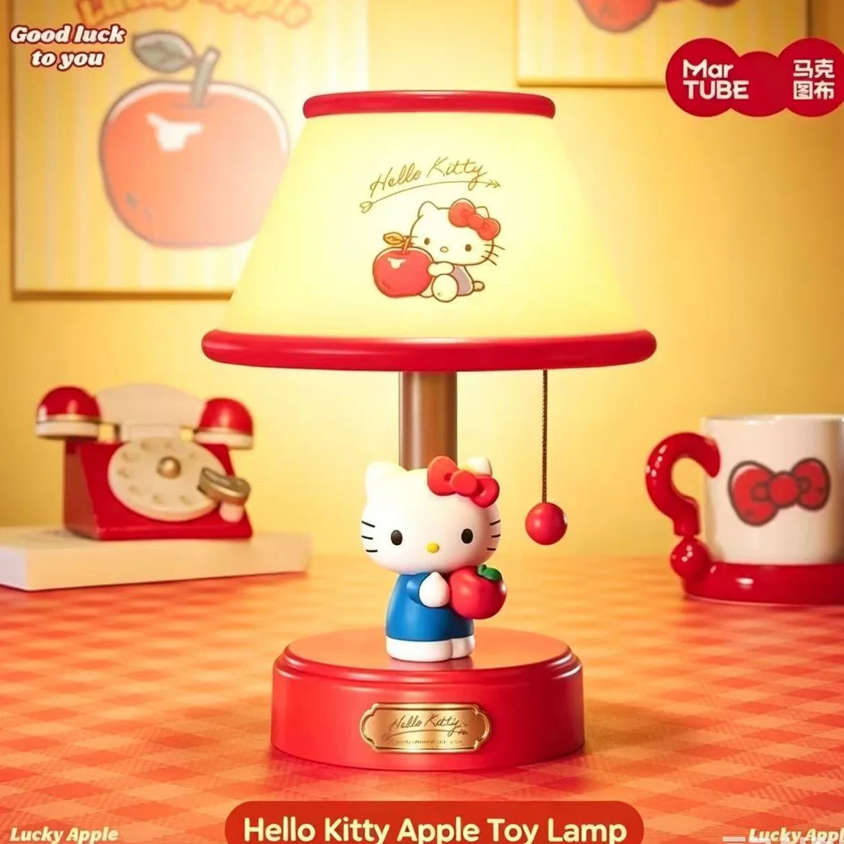 Hello Kitty Lucky Apple Table Lamp