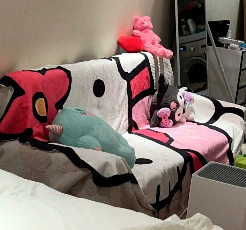 Hello Kitty Figure Blanket